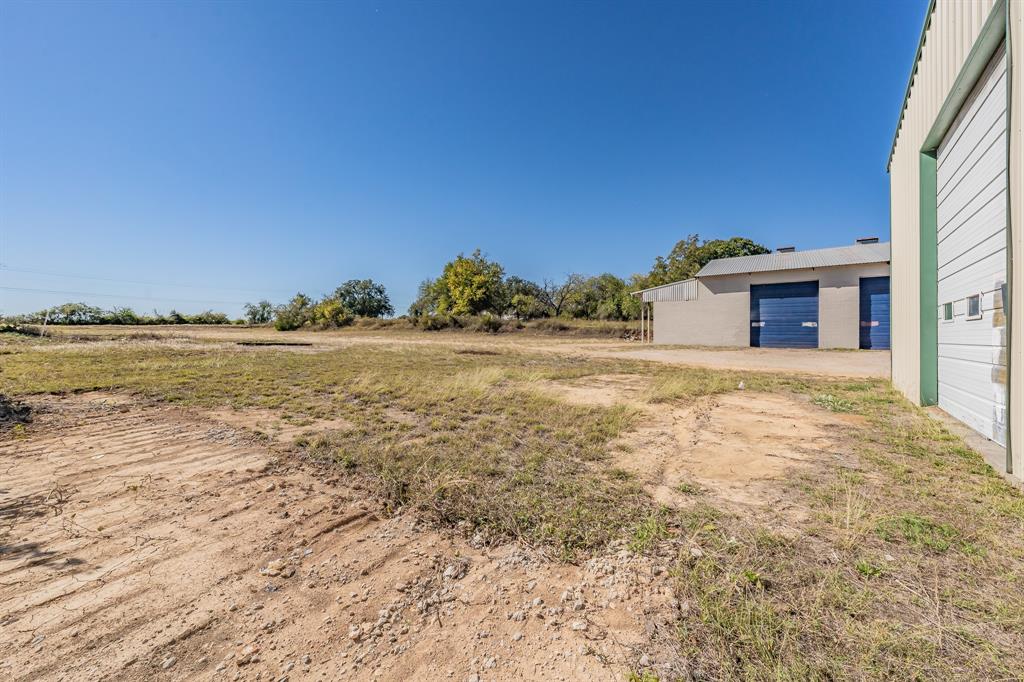 501 W Highway 199 Property Photo 8