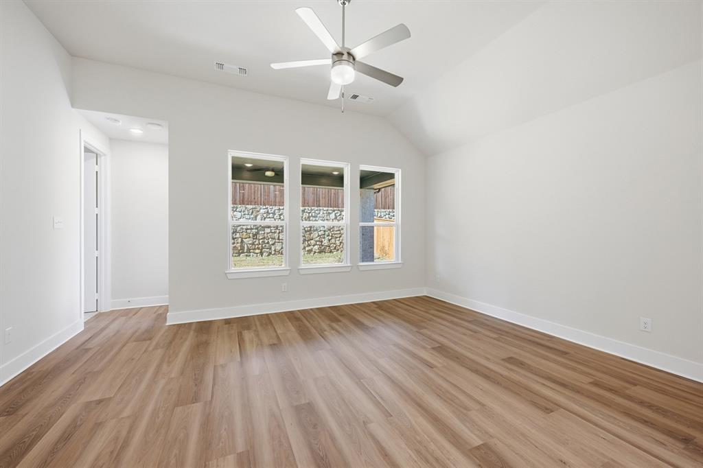 5048 Westhaven Circle Property Photo 7