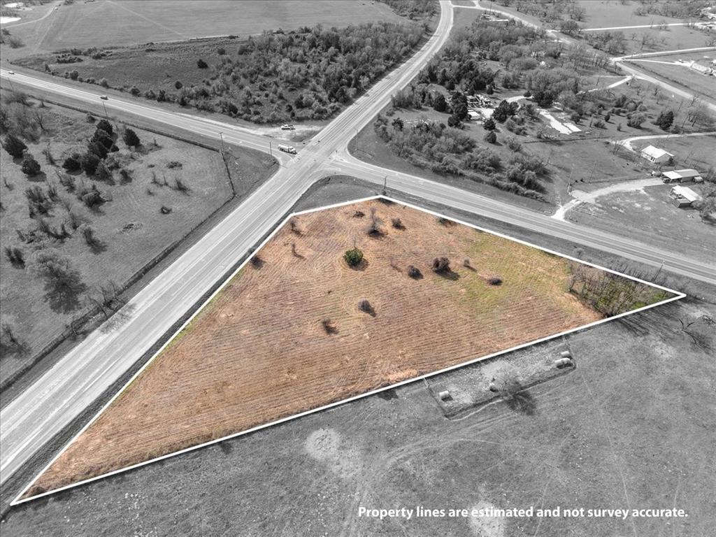 2114 Fm 933 Property Photo 1