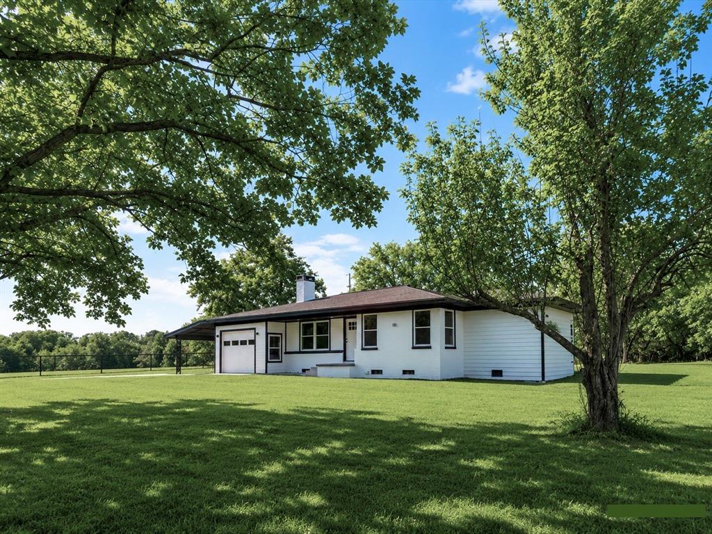 9086 Fm 49 Property Photo 3