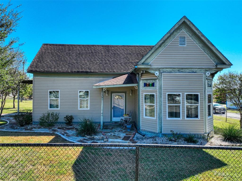 2620 State Highway 7 Property Photo 1