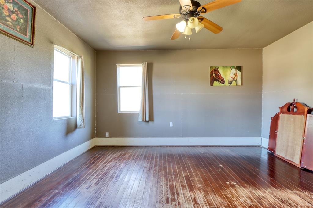 2620 State Highway 7 Property Photo 6