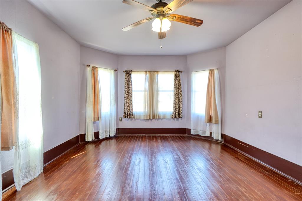 2620 State Highway 7 Property Photo 10