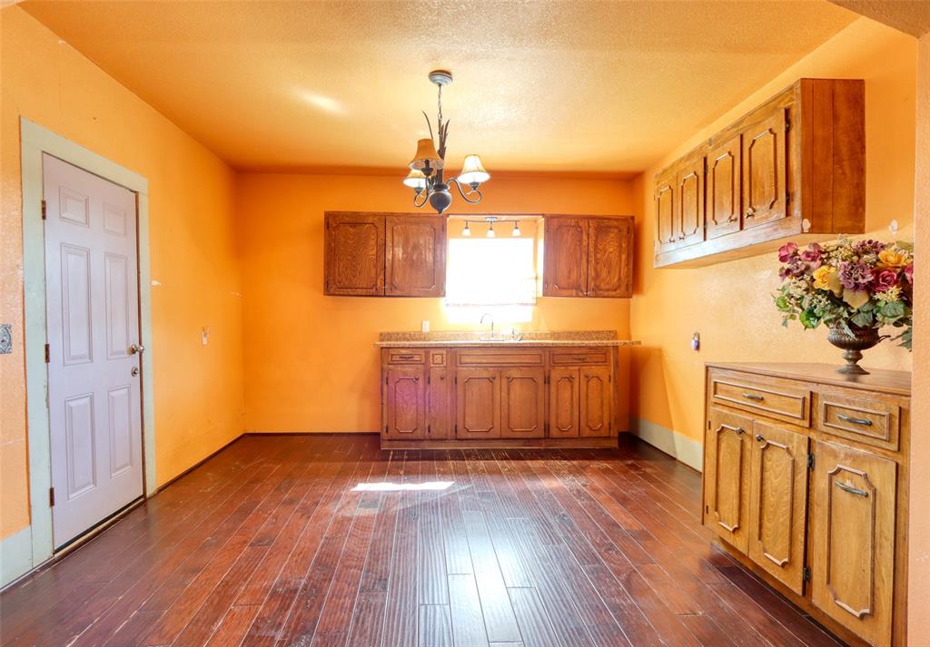 2620 State Highway 7 Property Photo 17