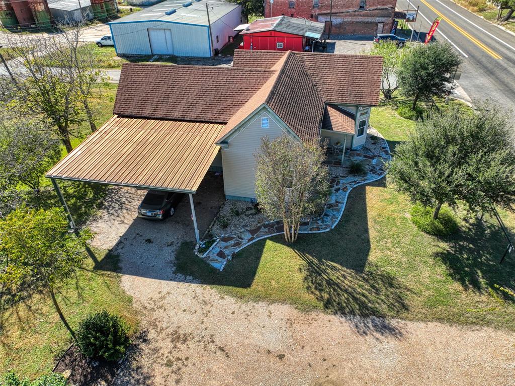 2620 State Highway 7 Property Photo 33