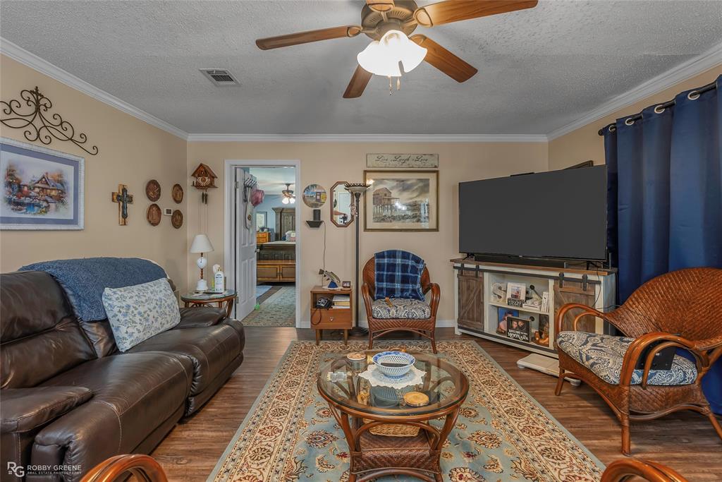 213 Bossier Street Property Photo 14