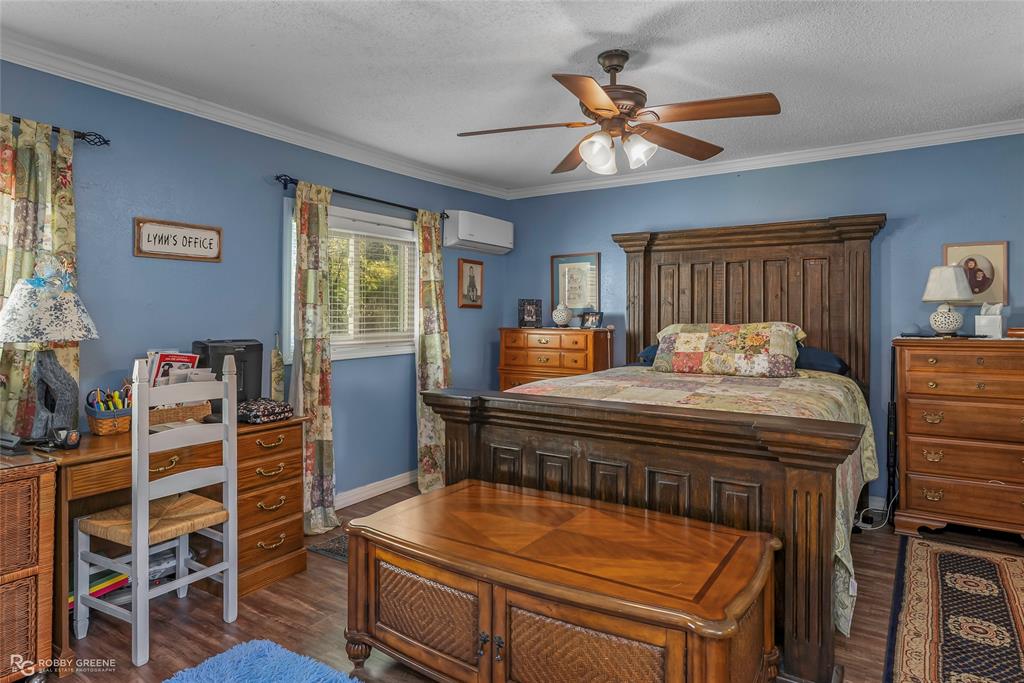 213 Bossier Street Property Photo 22