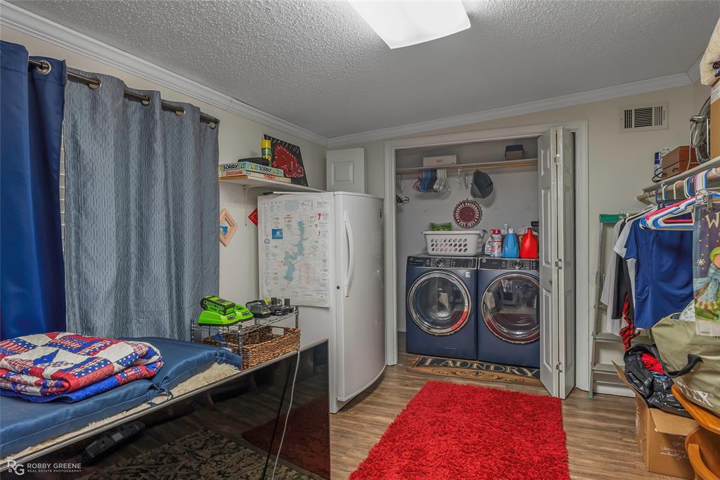 213 Bossier Street Property Photo 30