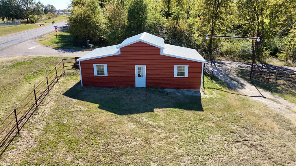 102 Rs County Road 1622 Property Photo 3