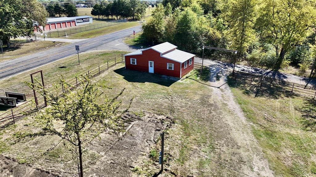 102 Rs County Road 1622 Property Photo 9