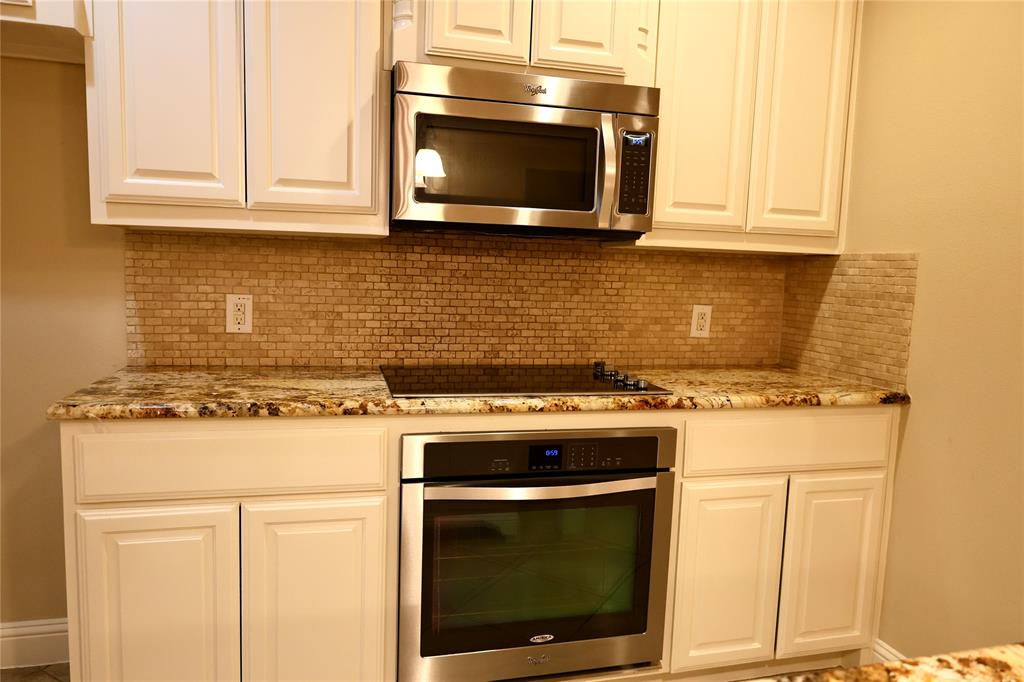 721 Rembrandt Court Property Photo 6
