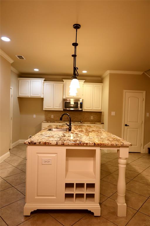 721 Rembrandt Court Property Photo 8