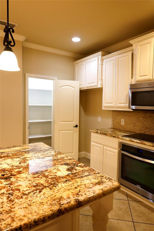 721 Rembrandt Court Property Photo 27