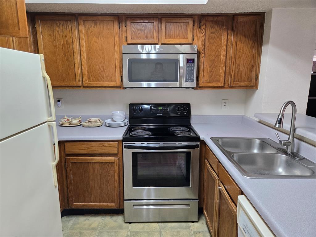 9835 Walnut Street 107 Property Photo 11