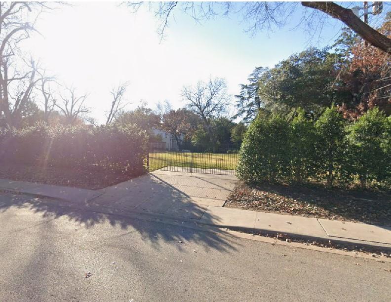 3600 Saint Johns Drive Property Photo 4