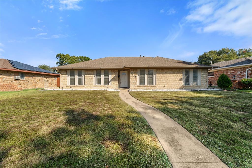 6907 Pickrell Drive Property Photo 1