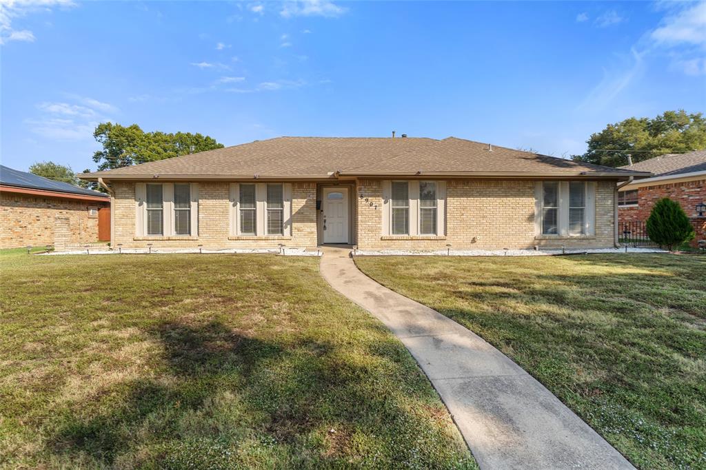 6907 Pickrell Drive Property Photo 2