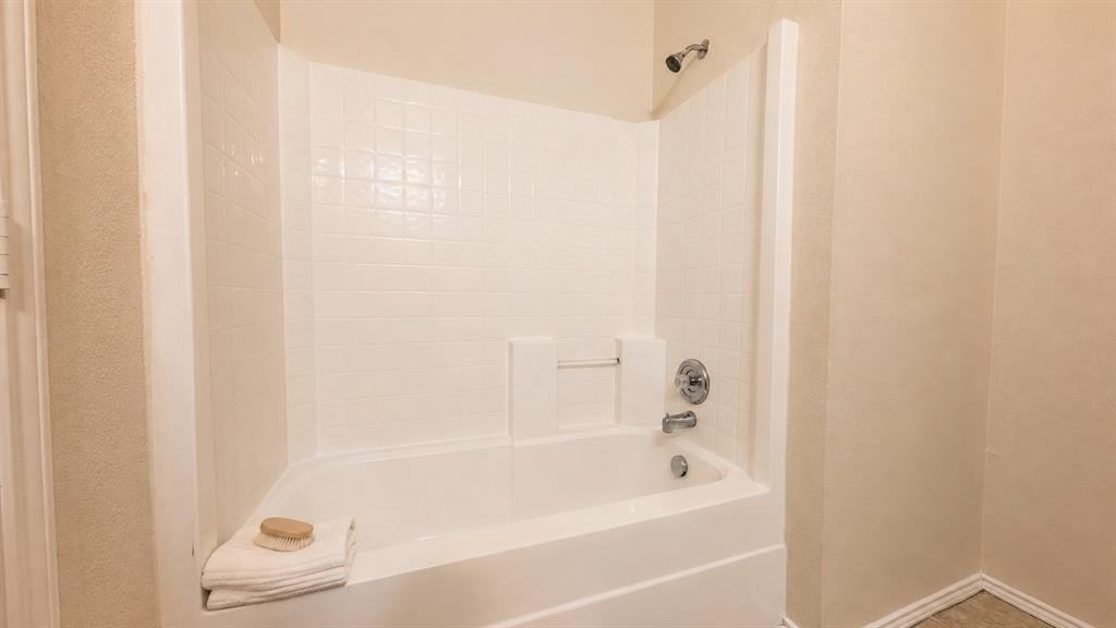 1513 Creek Springs Drive Property Photo 7