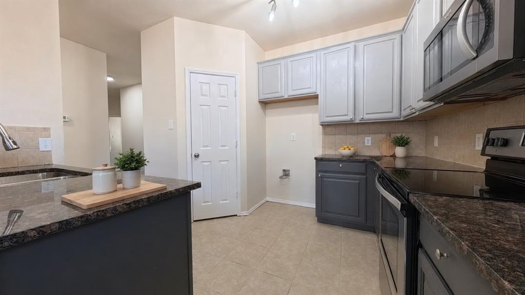 1513 Creek Springs Drive Property Photo 11