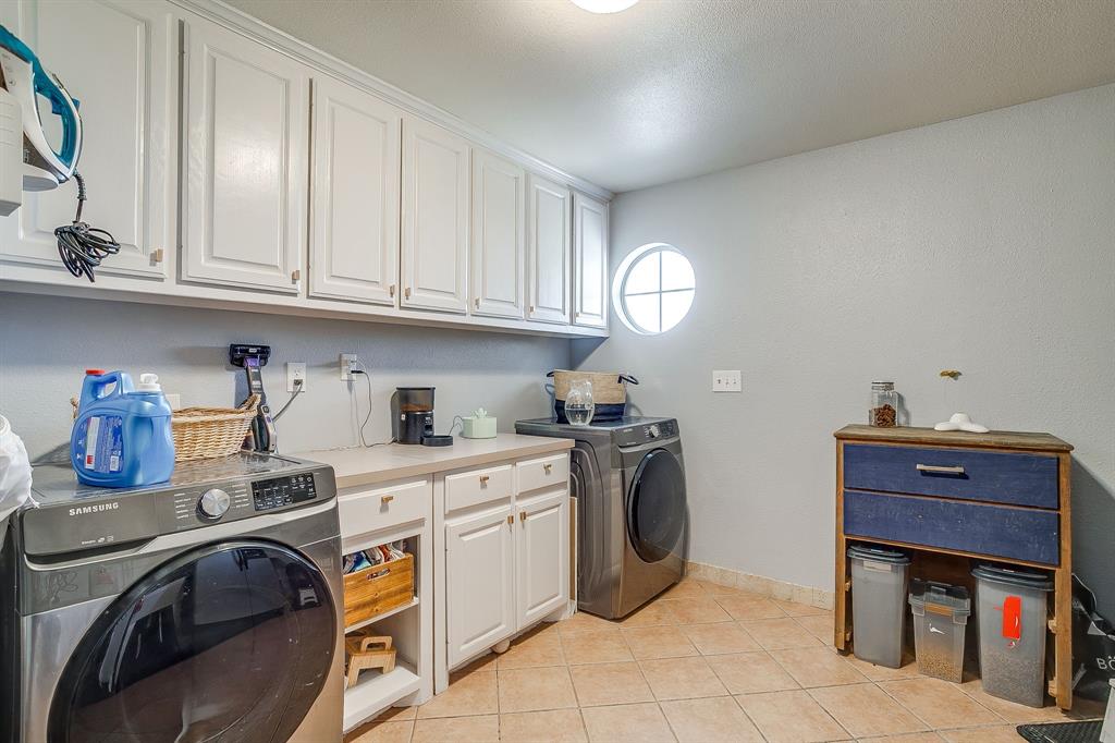 1390 Mary Drive Property Photo 27