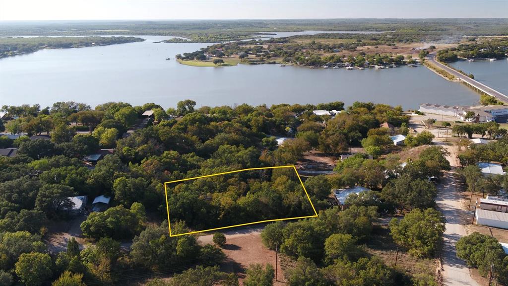 6908 Clover Leaf Drive Property Photo 1