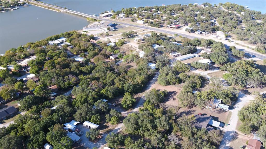 6908 Clover Leaf Drive Property Photo 7