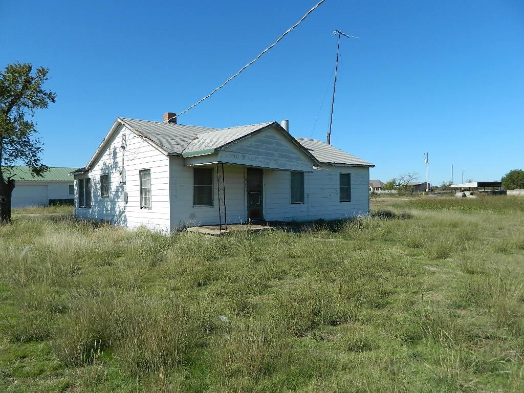 2435 County Road 247 Property Photo 2