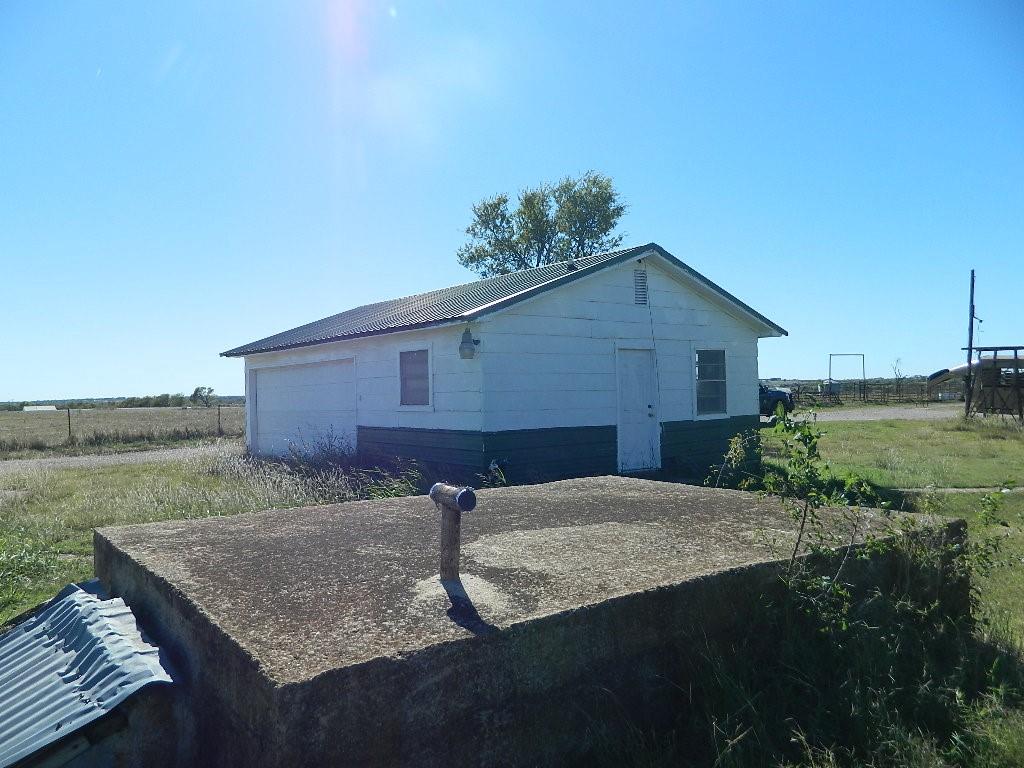 2435 County Road 247 Property Photo 4