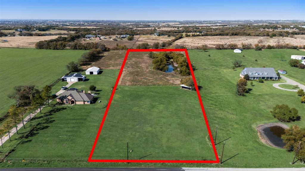 2000 Connie Lane Property Photo 1
