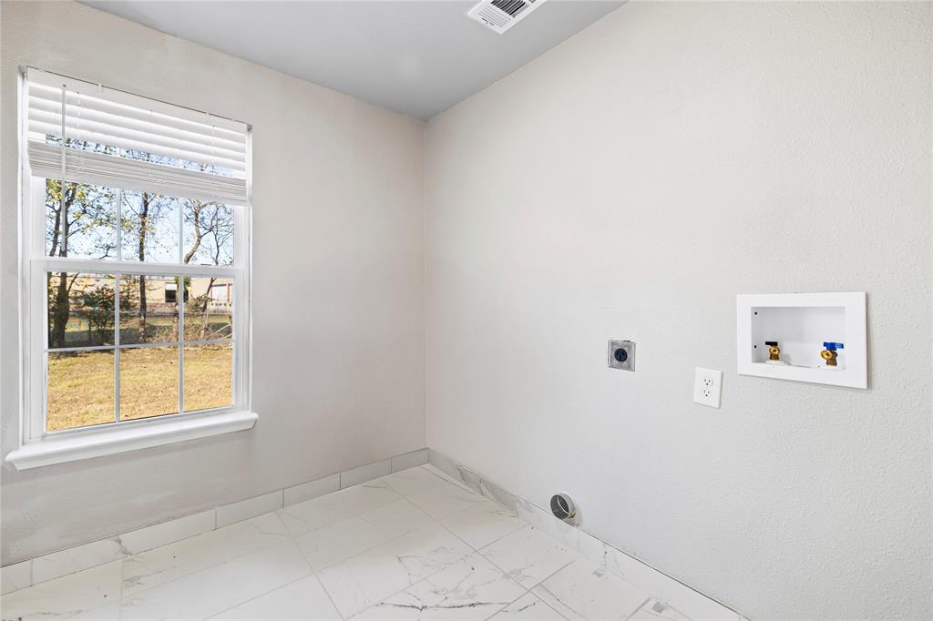 229 Orchard Street Property Photo 16
