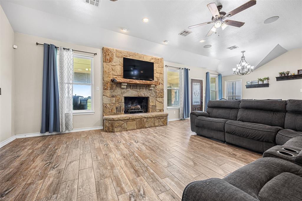 16101 Dove Road Property Photo 10