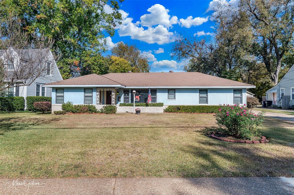 472 Ockley Drive Property Photo 1