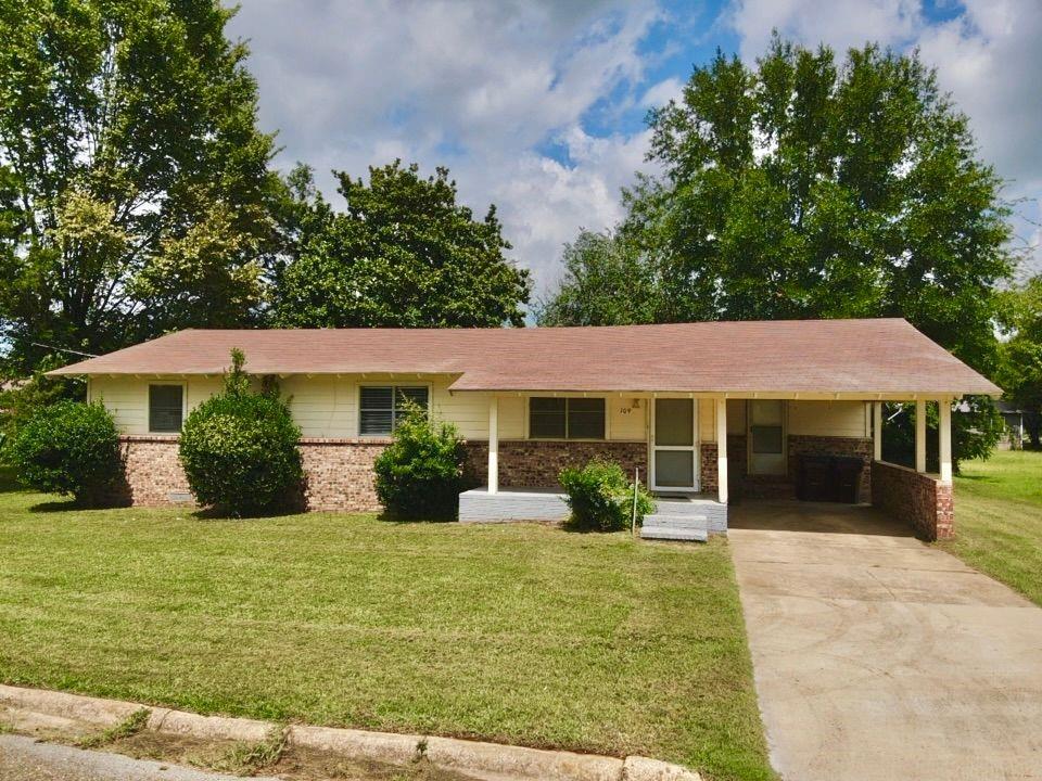 109 Olive Street Property Photo 1