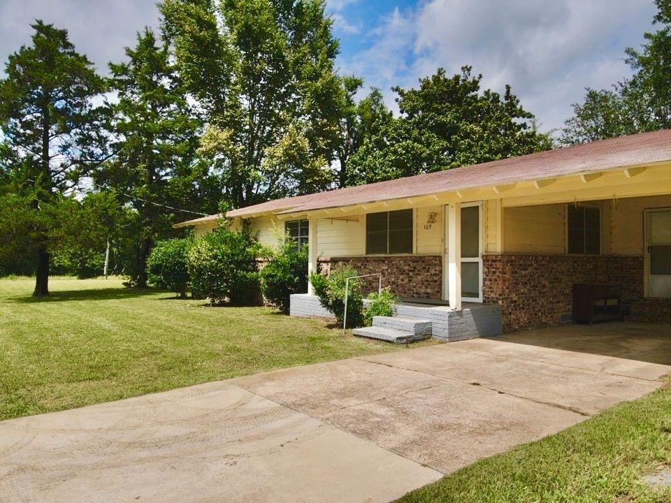 109 Olive Street Property Photo 2