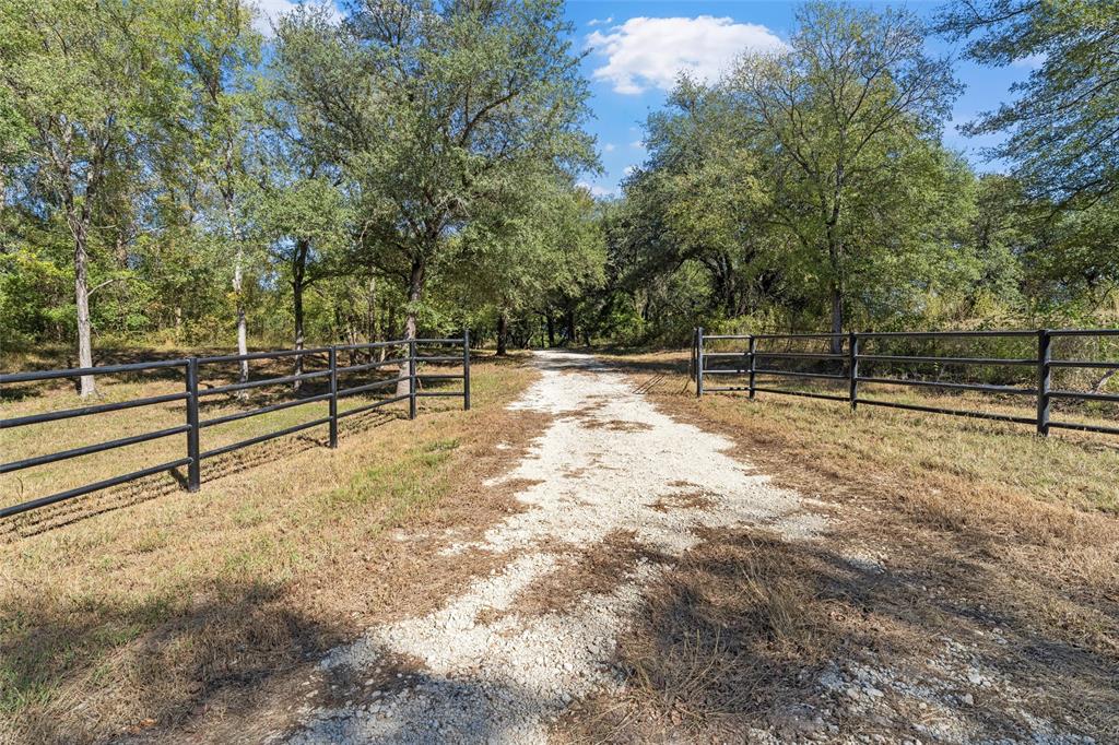 684 County Road 473 Property Photo 27