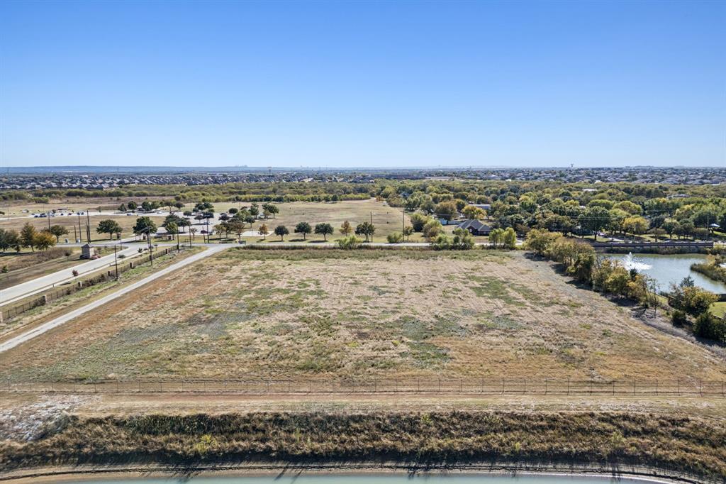 7301 Silo Road Property Photo 3