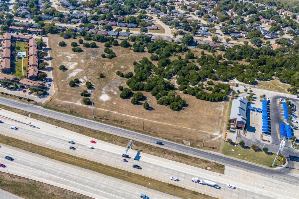 1101 N J Elmer Weaver Freeway Property Photo 1