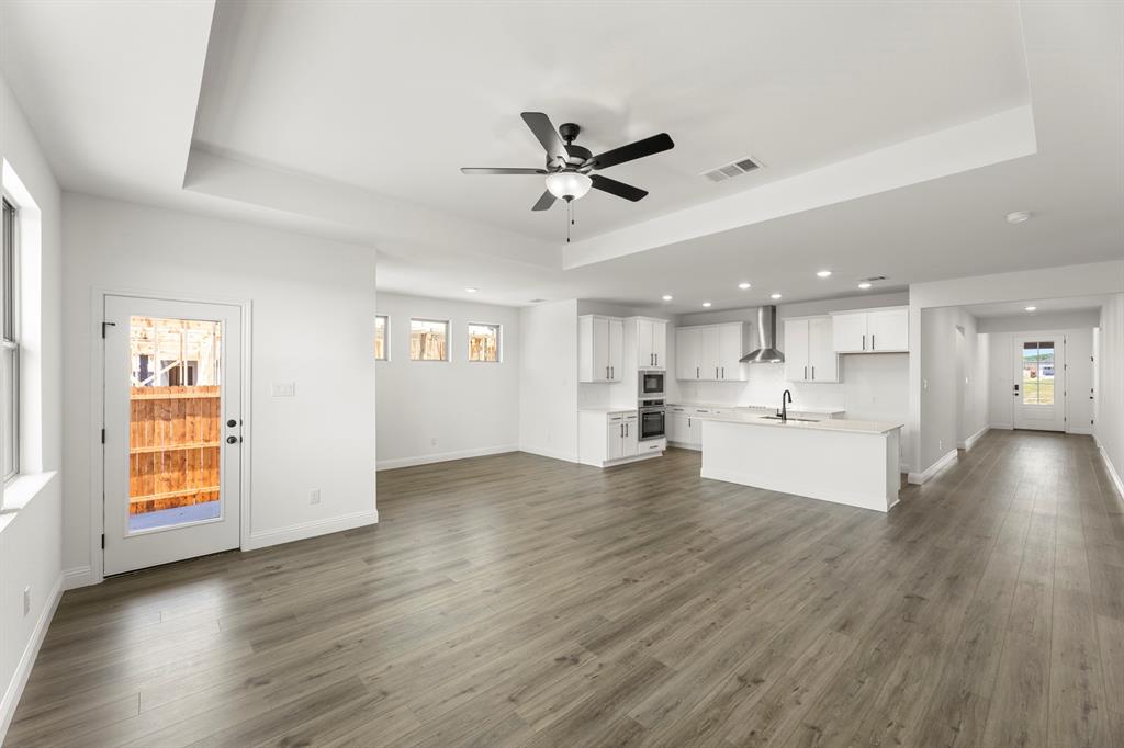 6311 Delacroix Drive Property Photo 4