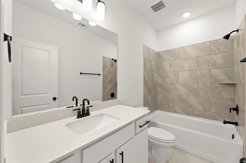 6311 Delacroix Drive Property Photo 10