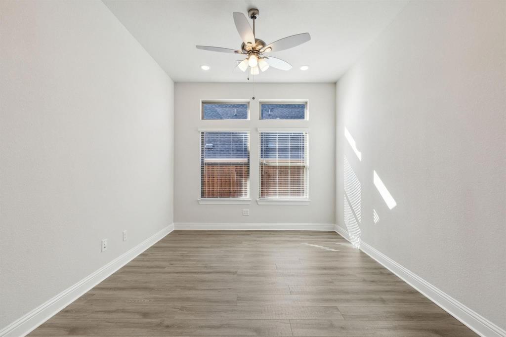 3913 Ashland Avenue Property Photo 10
