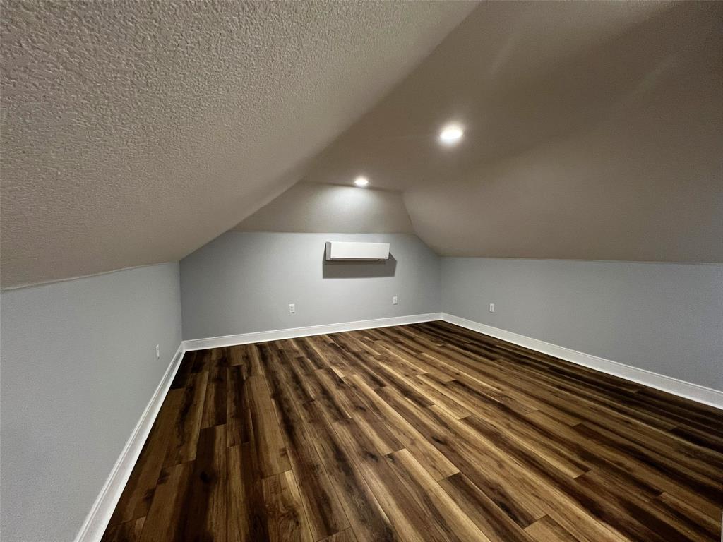 724 Franklin Property Photo 30