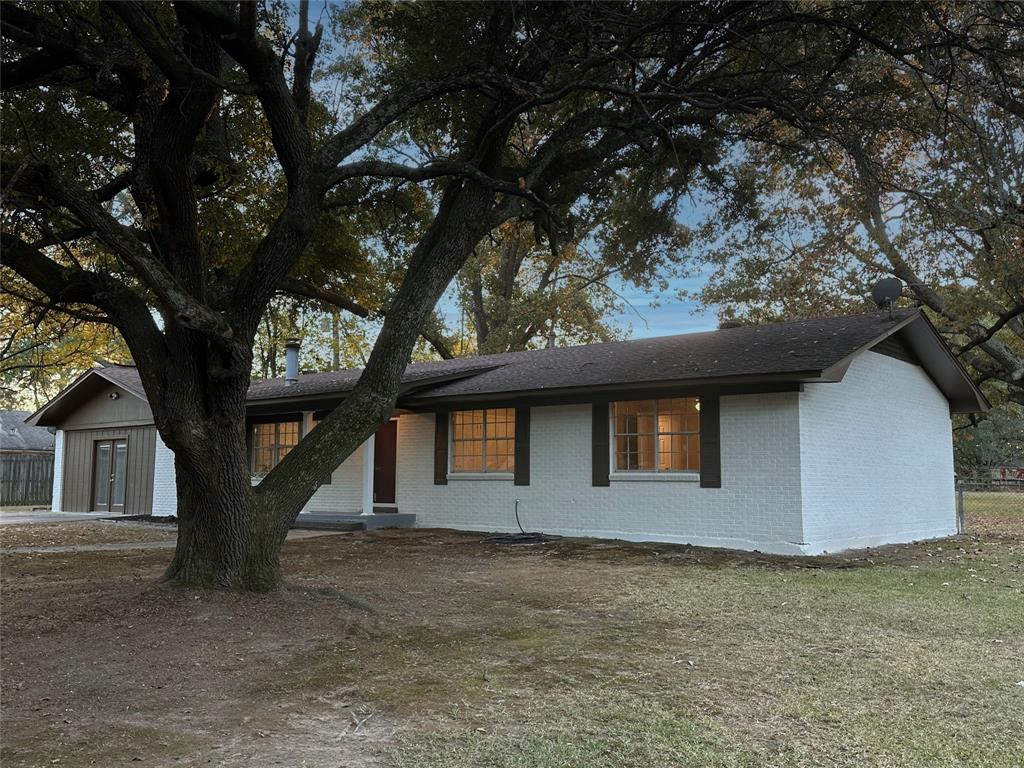 101 Sierra Madre Property Photo 3