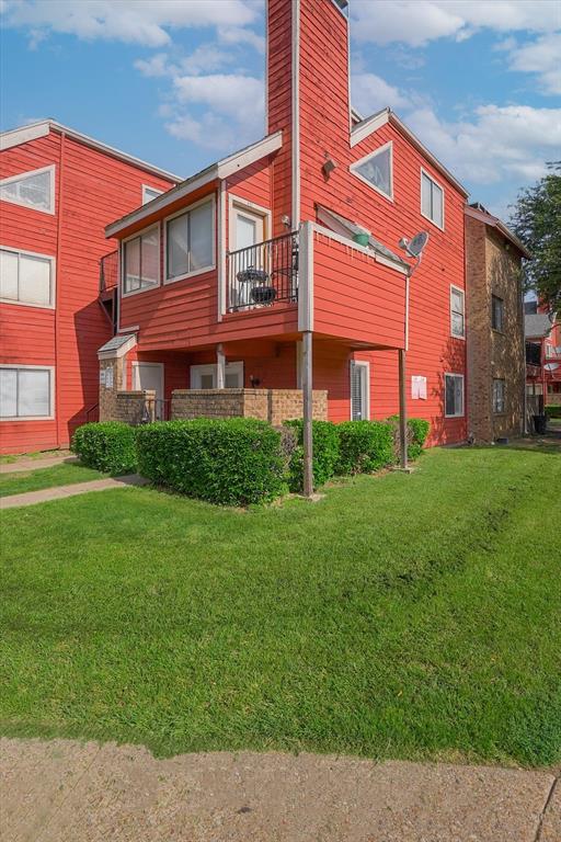 9825 N Walnut Street M103 Property Photo 2