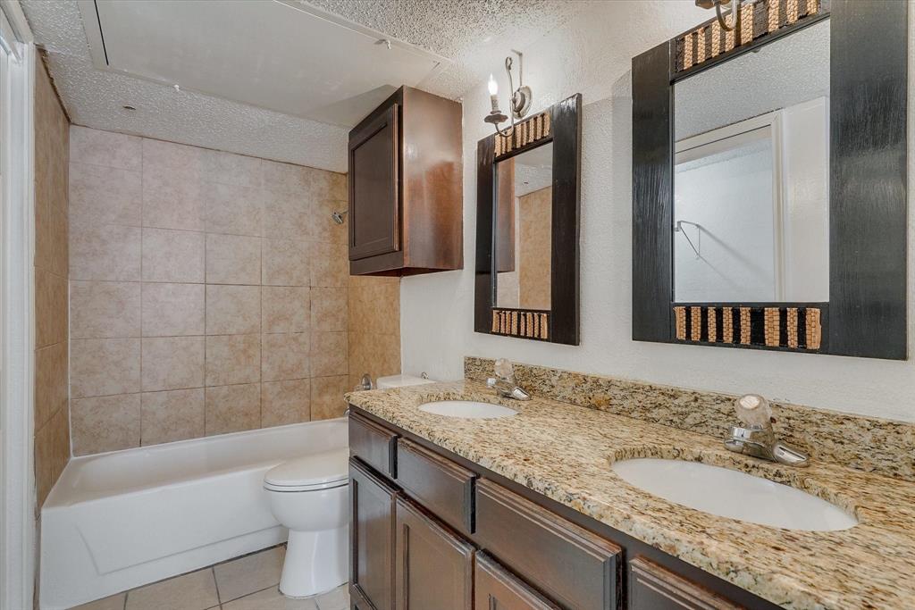 9825 N Walnut Street M103 Property Photo 23