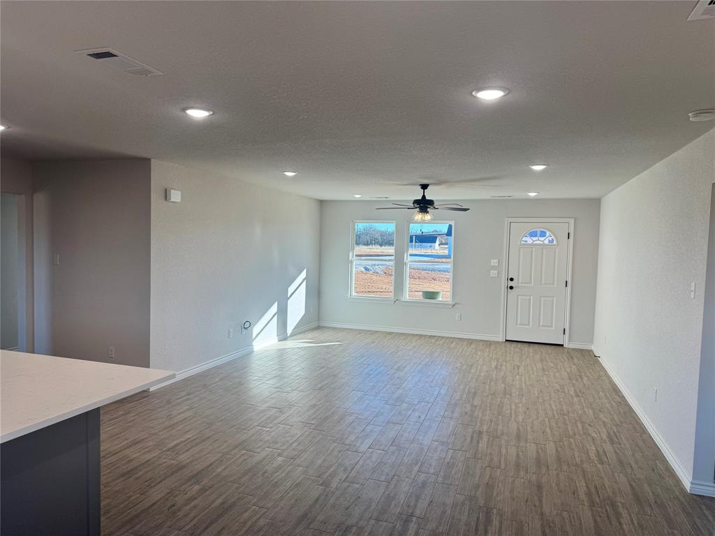 1004 Morgan Court Property Photo 3