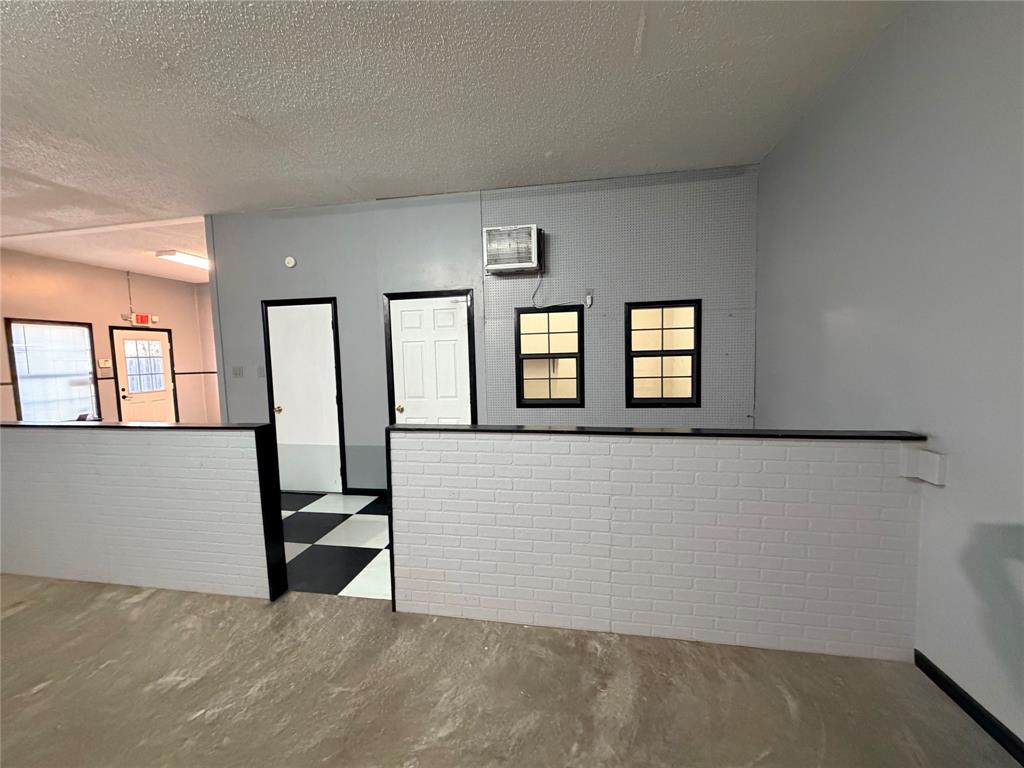 730 Wainwright Street Property Photo 7