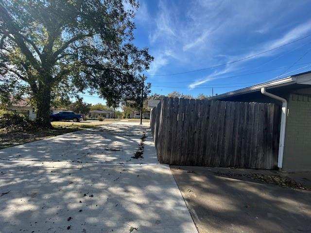 1110 S Armstrong Avenue Property Photo 21