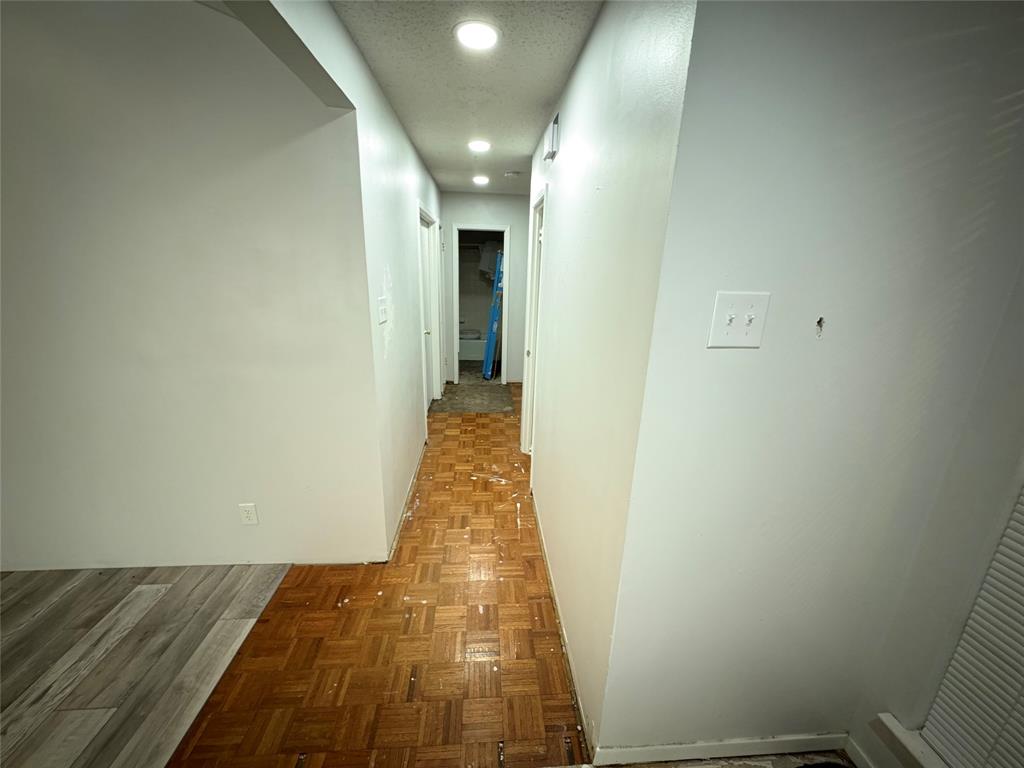 1307 Cedar Ridge Terrace Property Photo 4