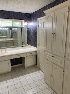 523 Softwood Drive Property Photo 9