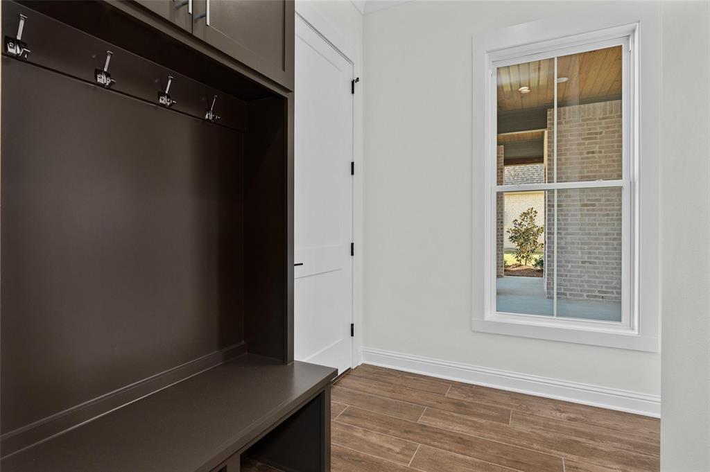 393 Newburn Lane Property Photo 27